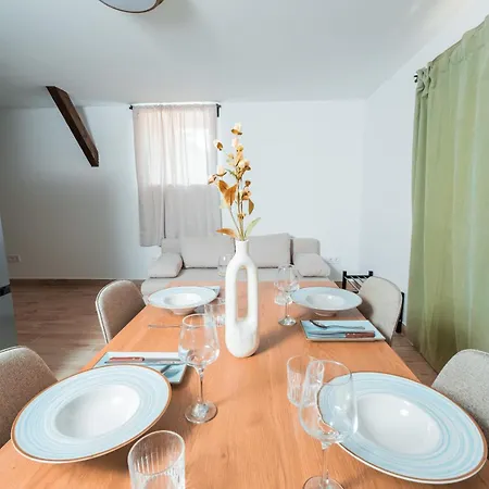 Harmonia Haz Apartment